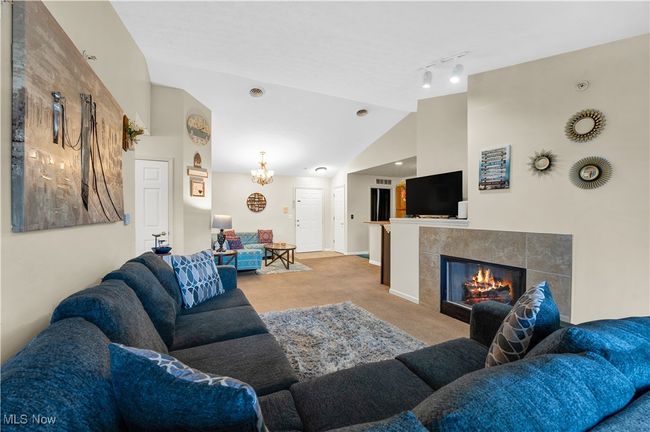 APT-339 - 23003 Chandlers Ln, Condo with 3 bedrooms, 2 bathrooms and null parking in Olmsted Falls OH | Image 15