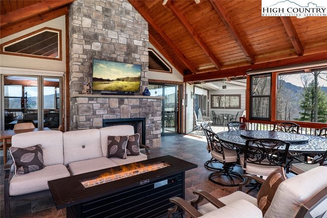 45 Dunvegan Rd, House other with 4 bedrooms, 7 bathrooms and null parking in Banner Elk NC | Image 12