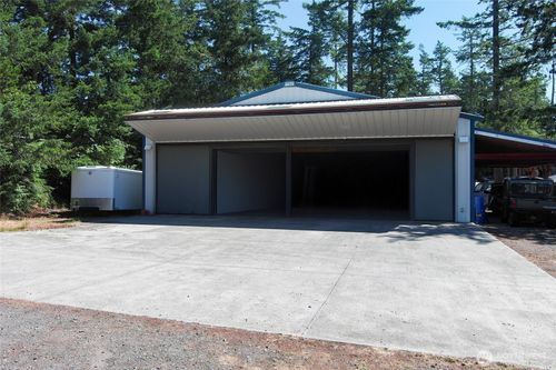 512 Cessna Ave, Friday Harbor, WA, 98250-9144 | Card Image