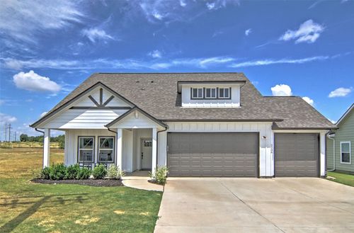 7206 Treaty Oaks Blvd, Granbury, TX, 76048-3305 | Card Image