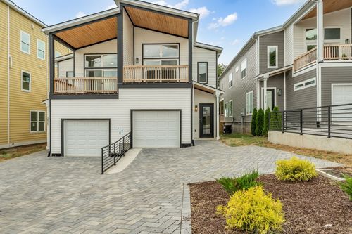 3820 Tigerbelle Dr, Nashville, TN, 37209-1516 | Card Image