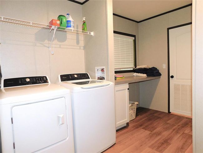 1305 Boyd Rd, Home with 3 bedrooms, 2 bathrooms and 2 parking in Bronson TX | Image 20