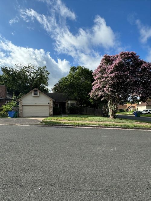 2111 Castle View Dr, Austin, TX, 78728-5490 | Card Image