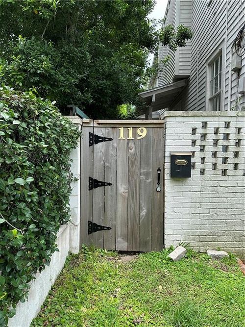 119 Avenue E, Metairie, LA, 70005-4508 | Card Image