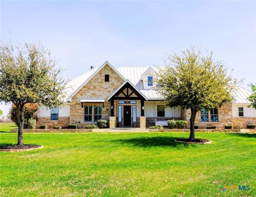 1260 County Road 361, La Vernia, TX, 78121-4612 | Card Image