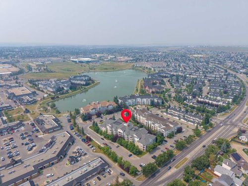 102-17 Country Village Bay Ne, Calgary, AB, T3K5Z3 | Card Image