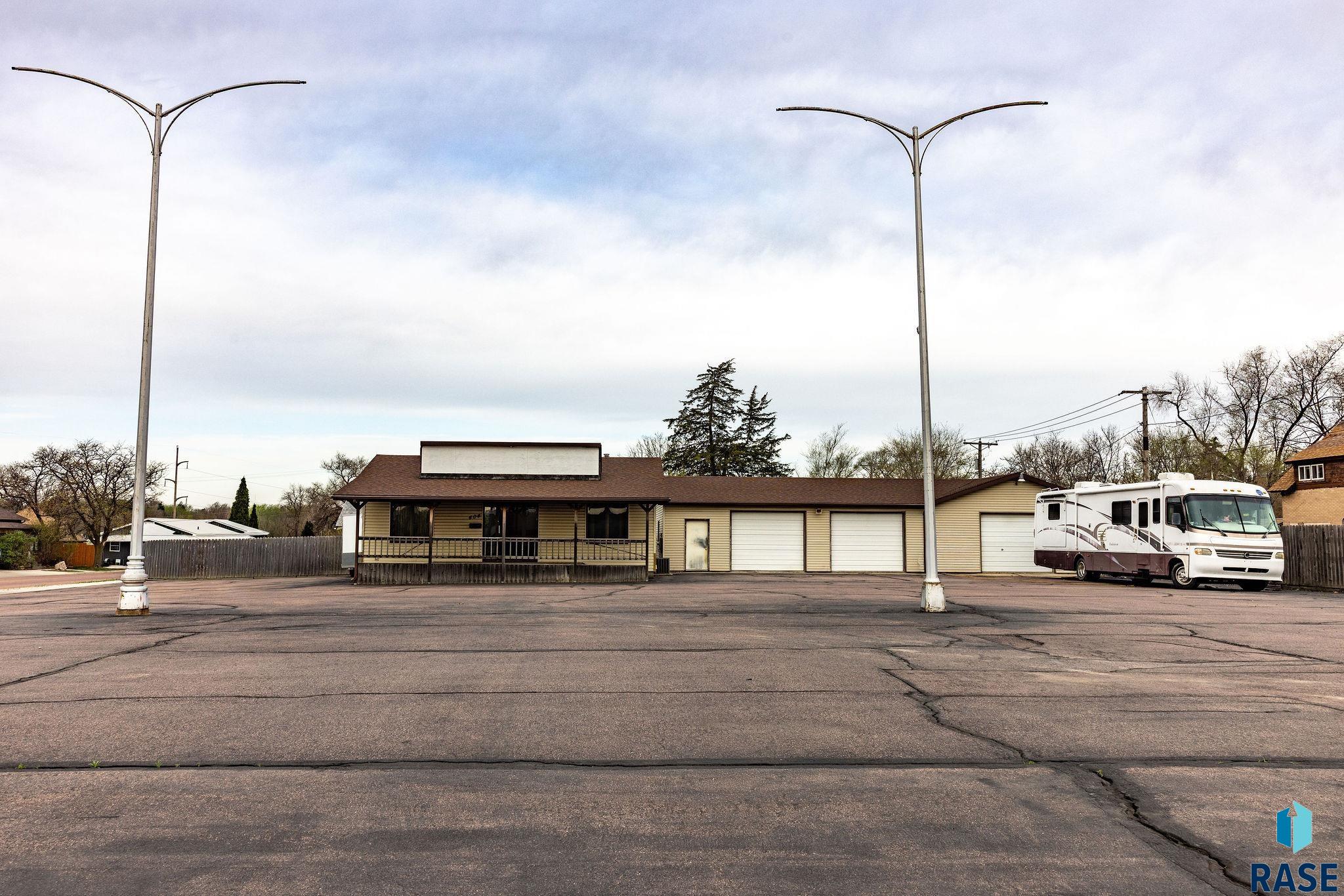 Commercial Sale in Mitchell 4