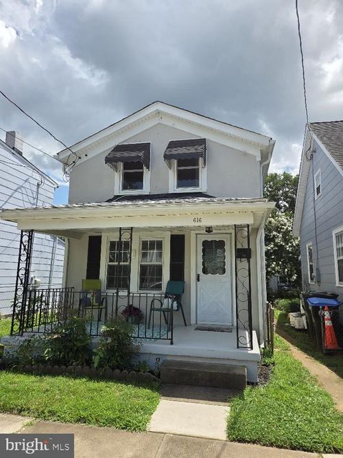 616 Stuart St, FREDERICKSBURG, VA, 22401-3527 | Card Image