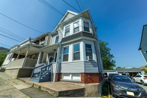 30 Brown Ave, Prospect Park, NJ, 07508-2046 | Card Image
