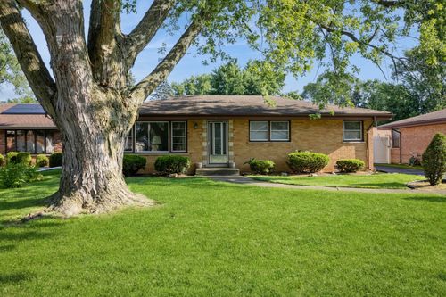 6812 98th St, Chicago Ridge, IL, 60415-1188 | Card Image