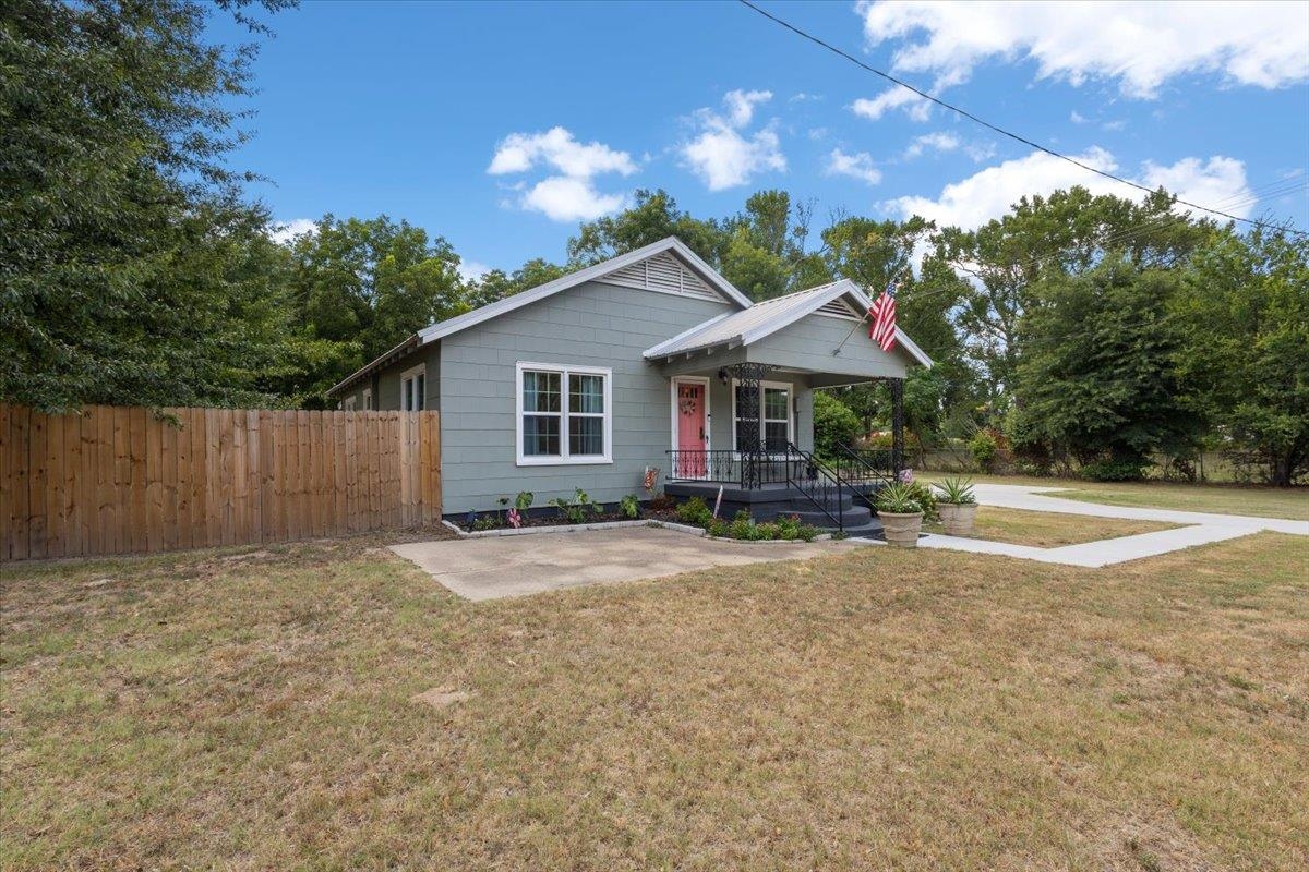 Residential in Hawkins 3