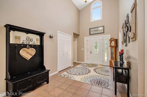 4090 Rolling Acres Dr, Hartland, MI, 48353-1616 | Card Image