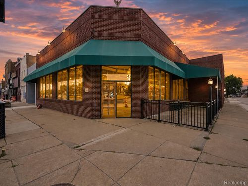 1660 Fort Street, Lincoln Park, MI, 48146 | Card Image