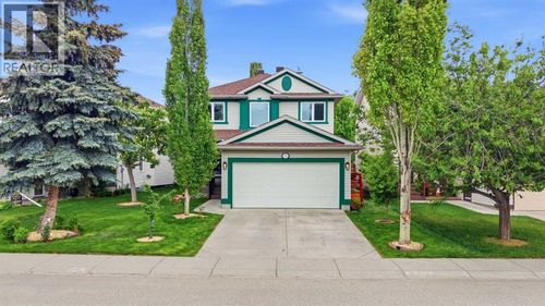 61 Millview Park Sw, Calgary, AB, T2Y3Y3 | Card Image