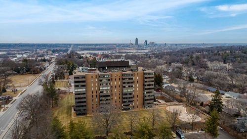 unit-208-3131 Fleur Dr, Des Moines, IA, 50321-1740 | Card Image