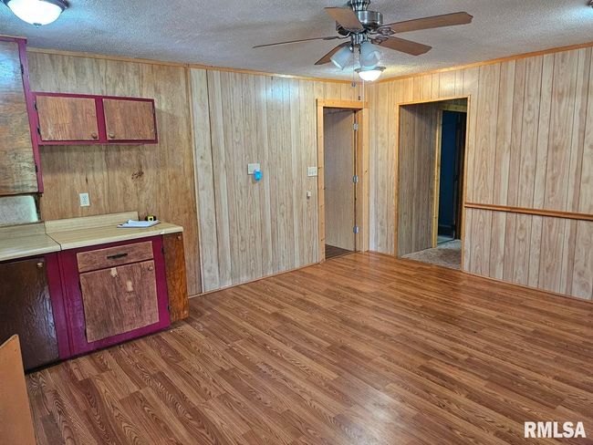 13973 Halliday Rd, Home with 2 bedrooms, 1 bathrooms and null parking in Plainview IL | Image 25