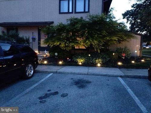 528 Glen Ct, GLEN BURNIE, MD, 21061-4735 | Card Image