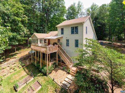 24 Saddleback Knl, NELLYSFORD, VA, 22958-9535 | Card Image