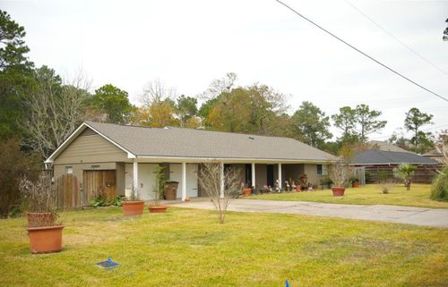 2117 Pecan St, Dickinson, TX, 77539-4741 | Card Image