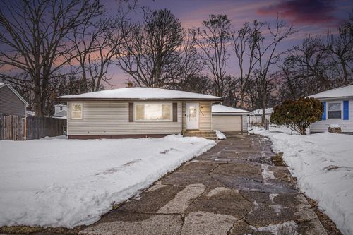 4832 Aleda Ave Se, Kentwood, MI, 49508-4756 | Card Image