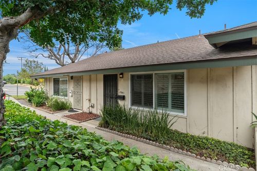 17941 Yorba Linda Blvd, Yorba Linda, CA, 92886-3915 | Card Image