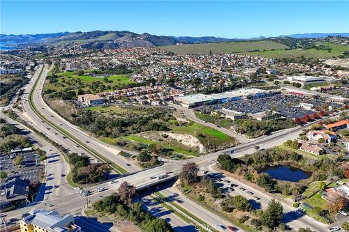 100 Oak St, Arroyo Grande, CA, 93420-2606 | Card Image