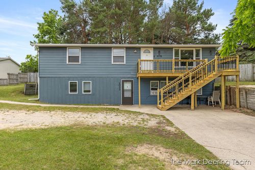 1031 Fuller Ave, Big Rapids, MI, 49307-2110 | Card Image