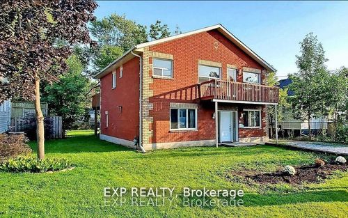 201 Garden Ave, Keswick, ON, L4P2L3 | Card Image