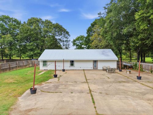 39 N Coran Dr, Conway, AR, 72032-9490 | Card Image