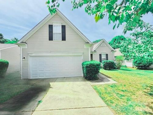 9109 Foggy Meadow Rd, Charlotte, NC, 28269-1552 | Card Image