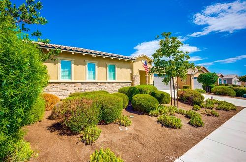 30327 Redding Ave, Murrieta, CA, 92563-3375 | Card Image