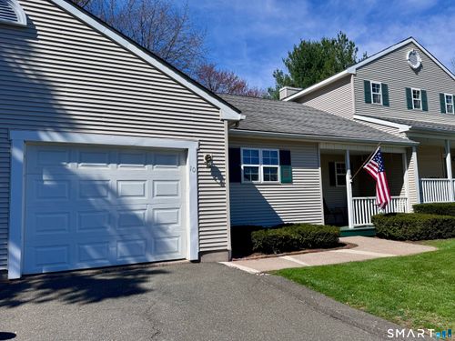 10-10 Dibble Hollow Ln, Windsor Locks, CT, 06096-2710 | Card Image