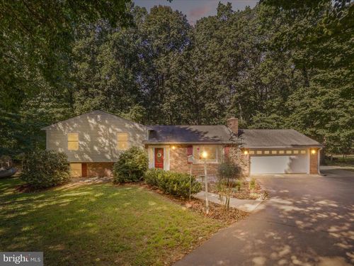 4506 Martinwood Dr, Haymarket, VA, 20169-2208 | Card Image