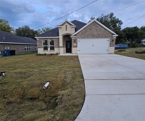 202 E 1st North St, Kaufman, TX, 75142-1401 | Card Image