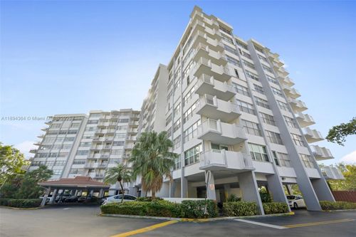 501e-1300 Ne Miami Gardens Dr, Miami, FL, 33179 | Card Image