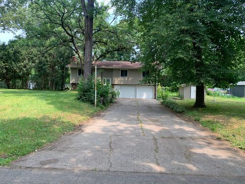 8914 37th St N, Lake Elmo, MN, 55042-8402 | Card Image