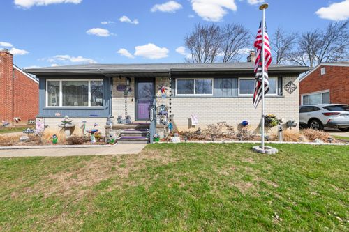 30358 W Chicago St, Livonia, MI, 48150-3064 | Card Image