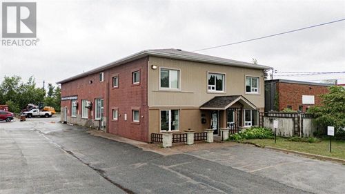 2147 Armstrong St, Sudbury, ON, P3E4W2 | Card Image