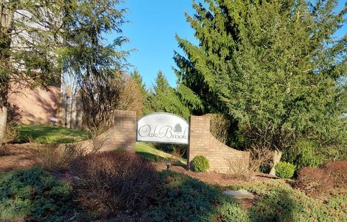 0 Oakbrook Cir, Pittsburgh, PA, 15220 | Card Image