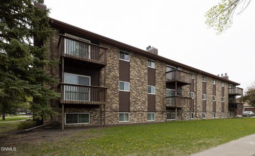 d10-1102 23rd St S, Fargo, ND, 58103-2953 | Card Image