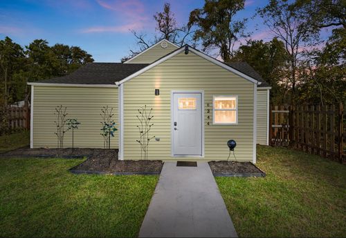 6344 W 25th Ave, Gary, IN, 46406-3017 | Card Image