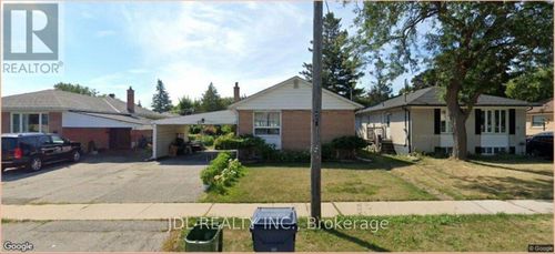 11 Hawkedon Cres, Etobicoke, ON, M9W3L6 | Card Image
