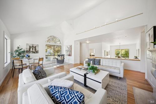 94-94 Eucalyptus Knoll St, Mill Valley, CA, 94941-2260 | Card Image