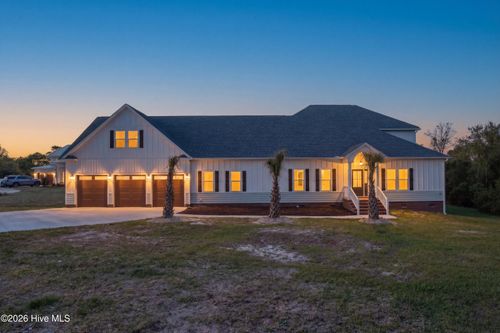 106 Elizabeth Way, Swansboro, NC, 28584-9512 | Card Image
