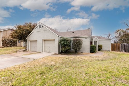b-1304 Danbury Sq, Austin, TX, 78723-1856 | Card Image