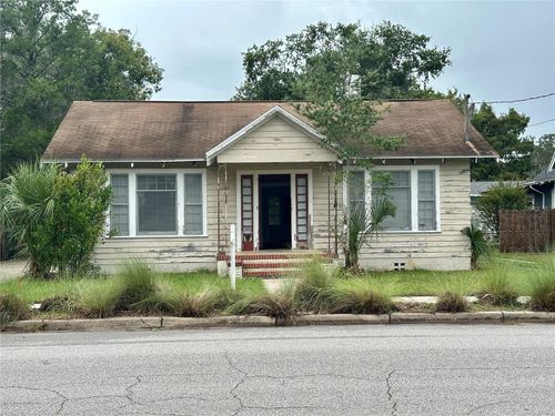 323 S 2nd St, Leesburg, FL, 34748-5859 | Card Image