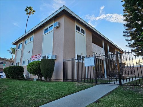 apt-4-1381 Burwood St, La Habra, CA, 90631-7364 | Card Image