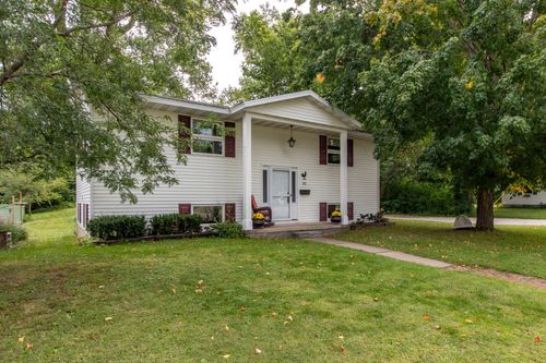 302 17th Ave Ne, Rochester, MN, 55906-4568 | Card Image