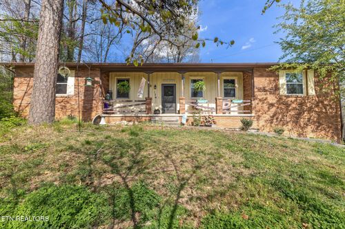 126 Newport Dr, Oak Ridge, TN, 37830-8116 | Card Image