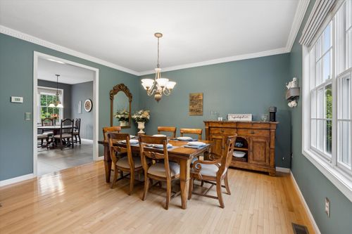 8 Margaret Cir, Mont Vernon, NH, 03057-1120 | Card Image